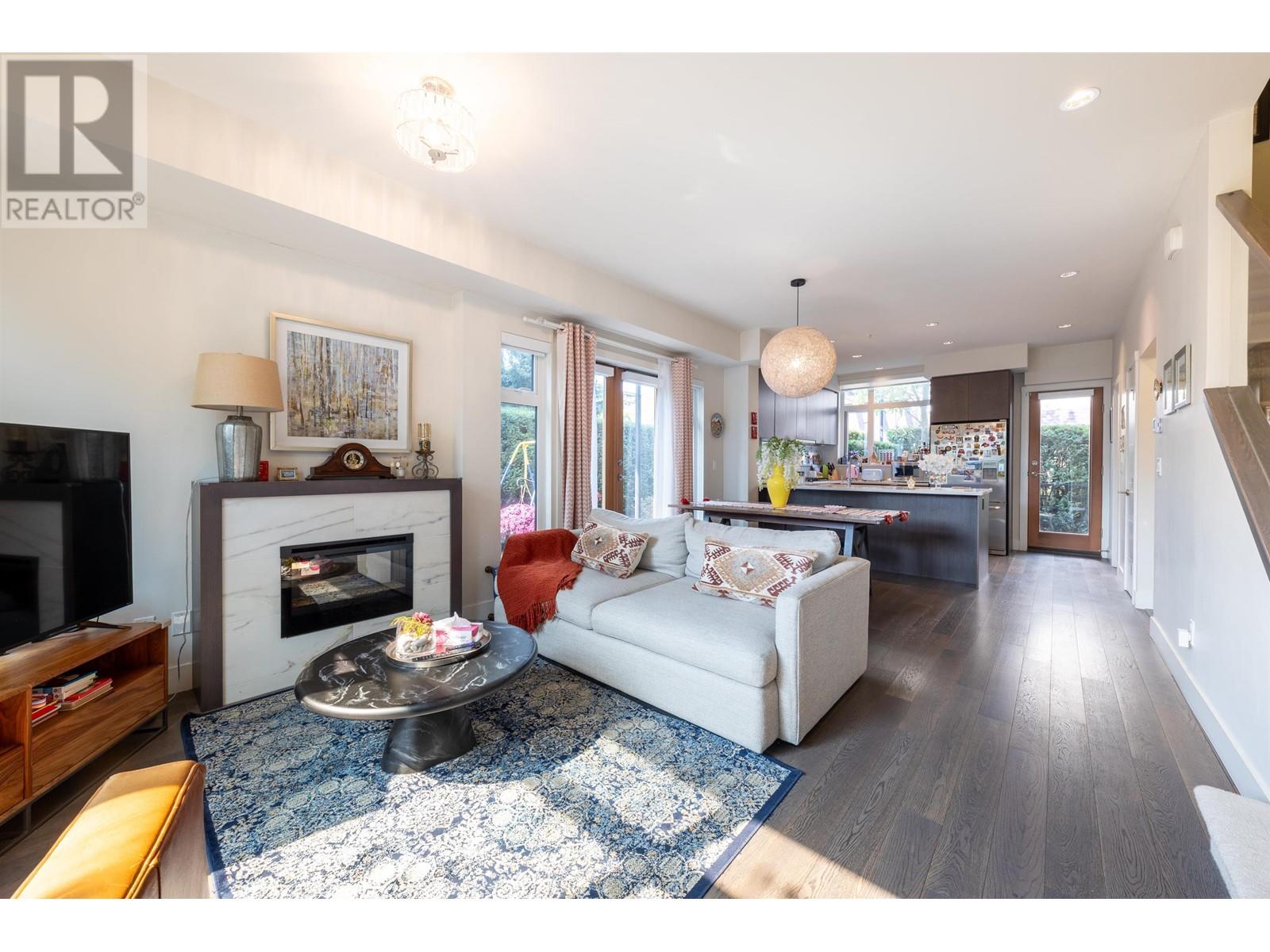 Listing Picture 4 of 35 : 979 W 46TH AVENUE, Vancouver / 溫哥華 - 魯藝地產 Yvonne Lu Group - MLS Medallion Club Member