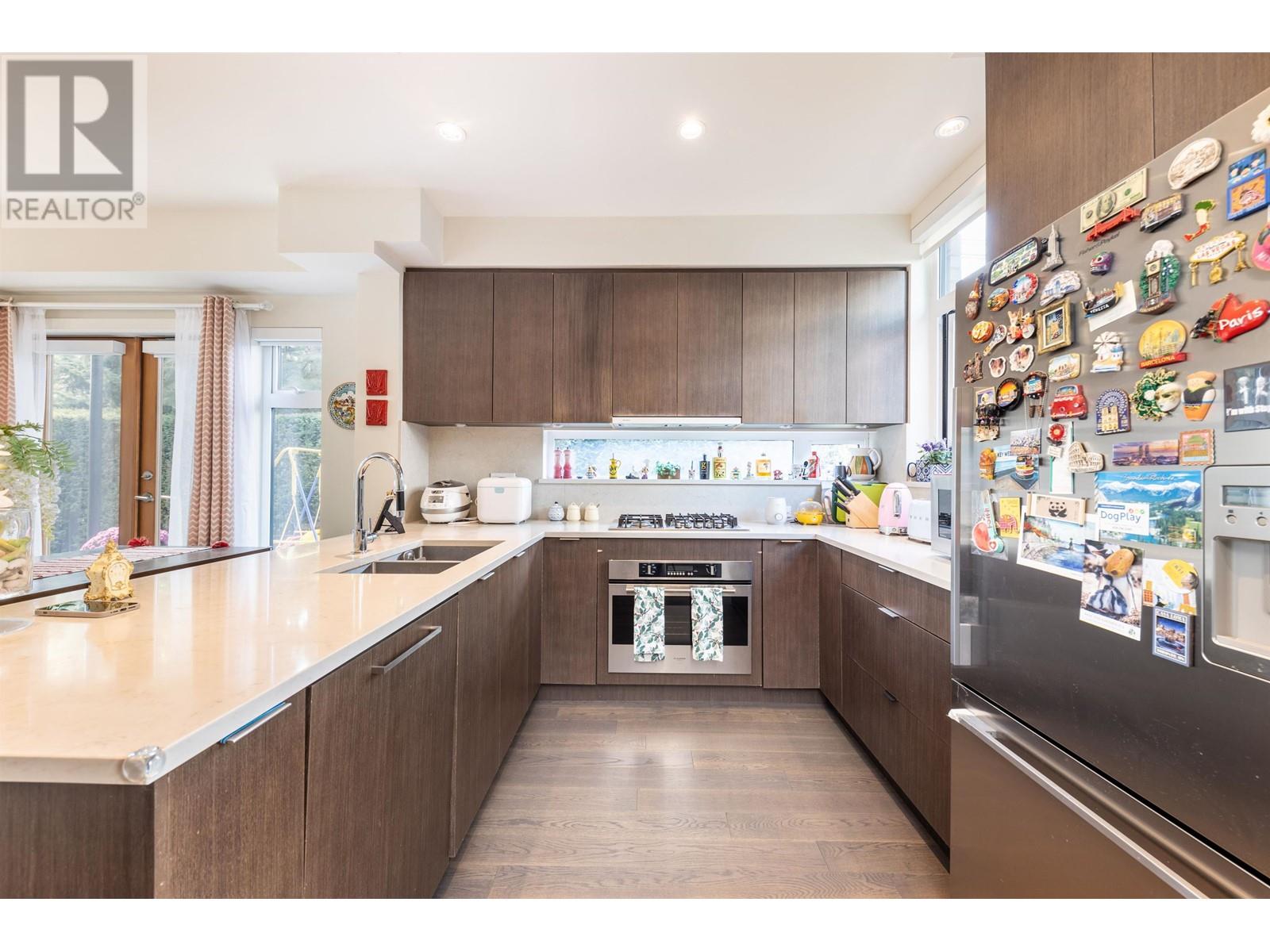 Listing Picture 8 of 35 : 979 W 46TH AVENUE, Vancouver / 溫哥華 - 魯藝地產 Yvonne Lu Group - MLS Medallion Club Member