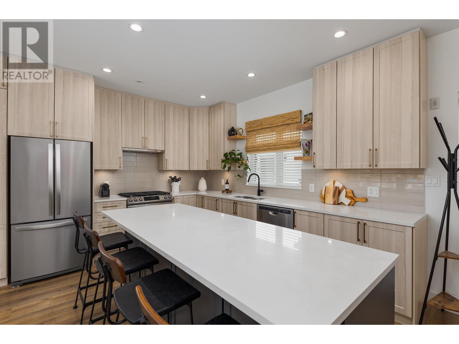 609 1365 Pemberton Avenue, Squamish, British Columbia V8B 1B7 - Photo 9 - R2930128