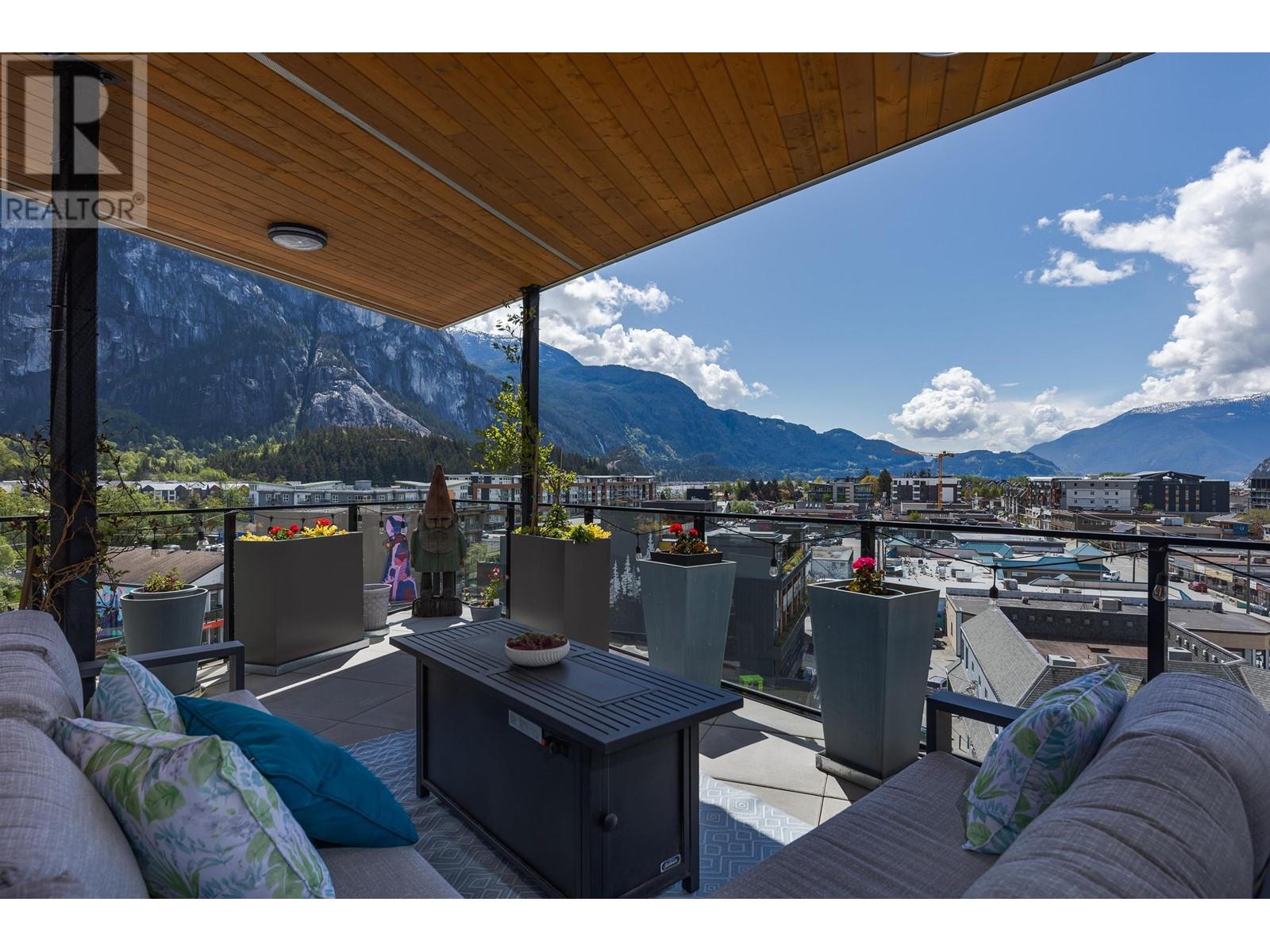 609 1365 Pemberton Avenue, Squamish, British Columbia V8B 1B7 - Photo 2 - R2930128