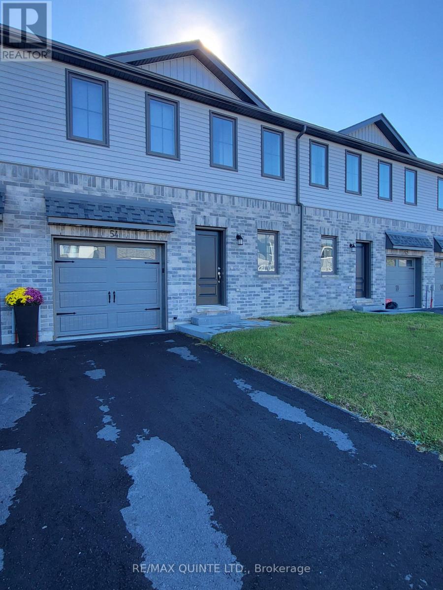 Property at 54 CAMPBELL CRESCENT image 2