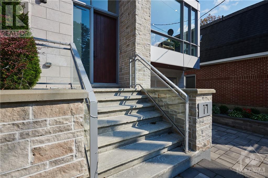 17 Gwynne Avenue, Ottawa, Ontario  K1Y 1X1 - Photo 2 - 1415517