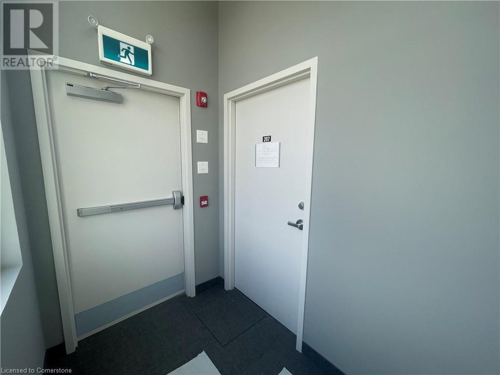 1040 Garner Road West Road W Unit# 207, Hamilton, Ontario  L9G 3K9 - Photo 3 - 40658585