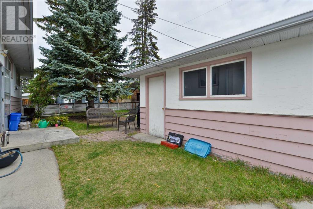 60 Governor Drive Sw, Calgary, Alberta  T3E 4Y9 - Photo 16 - A2168239