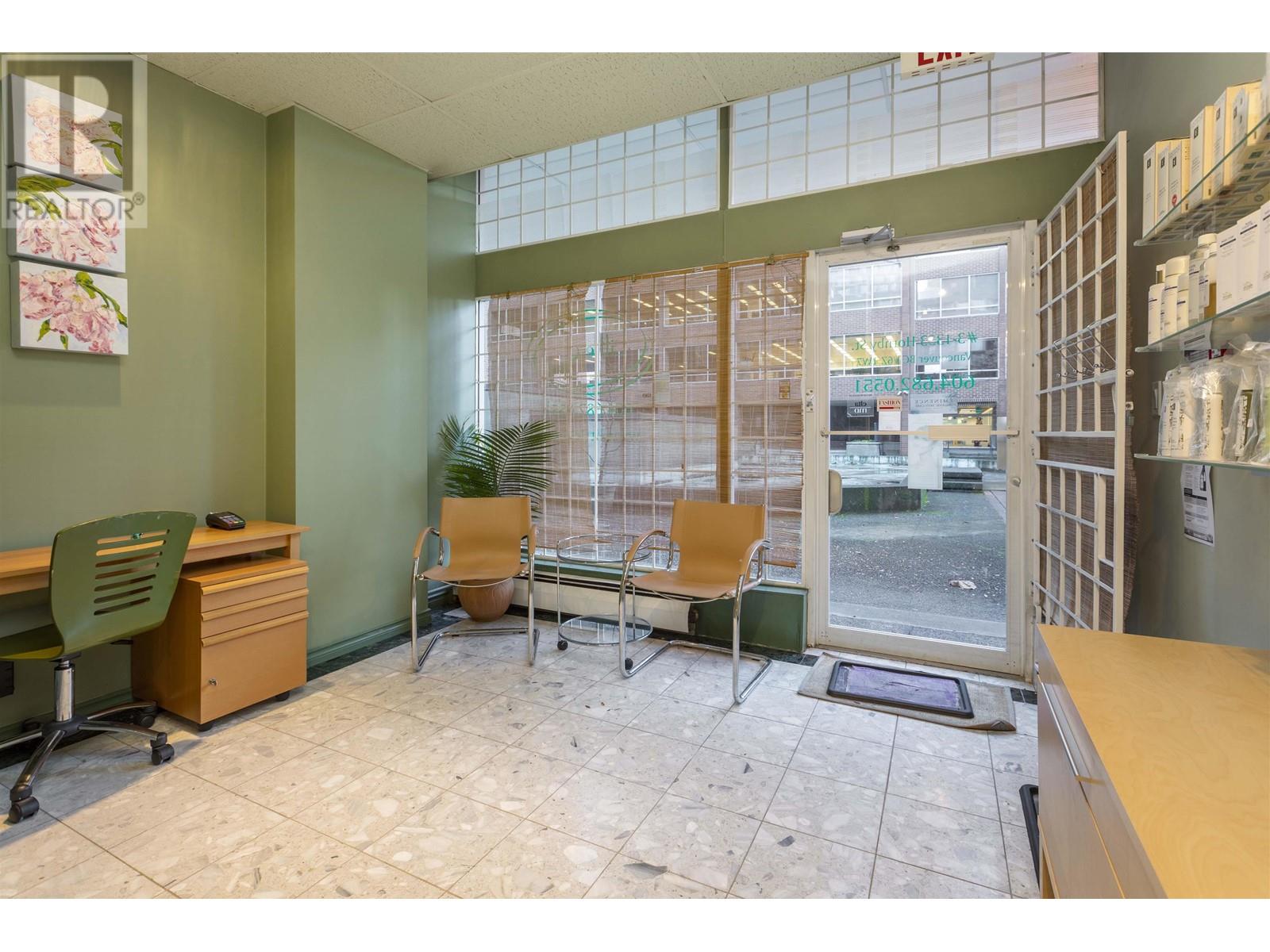 3 1353 Hornby Street, Vancouver, British Columbia  V6Z 1W7 - Photo 15 - C8063539