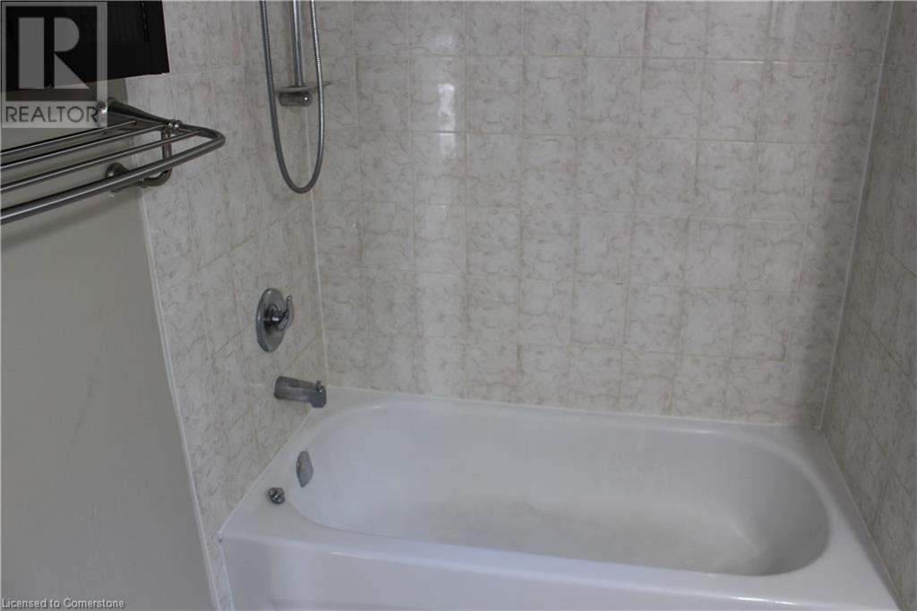 51 Hays Boulevard Unit# 1, Oakville, Ontario  L6H 0J1 - Photo 15 - 40659865