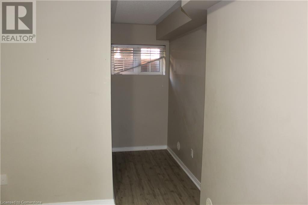 51 Hays Boulevard Unit# 1, Oakville, Ontario  L6H 0J1 - Photo 17 - 40659865