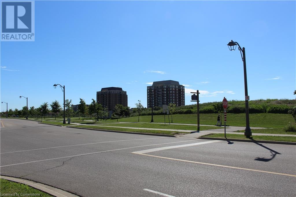 51 Hays Boulevard Unit# 1, Oakville, Ontario  L6H 0J1 - Photo 25 - 40659865