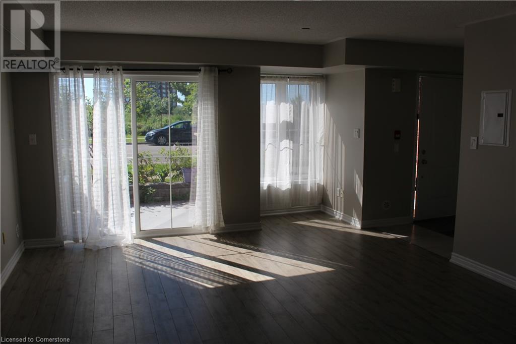 51 Hays Boulevard Unit# 1, Oakville, Ontario  L6H 0J1 - Photo 6 - 40659865