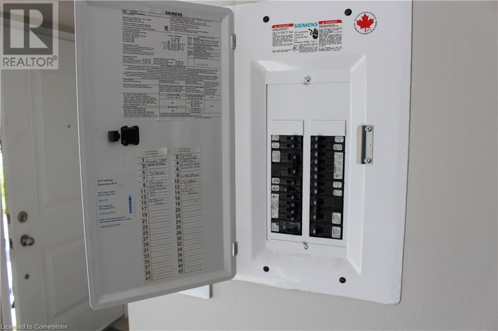 51 Hays Boulevard Unit# 1, Oakville, Ontario  L6H 0J1 - Photo 7 - 40659865