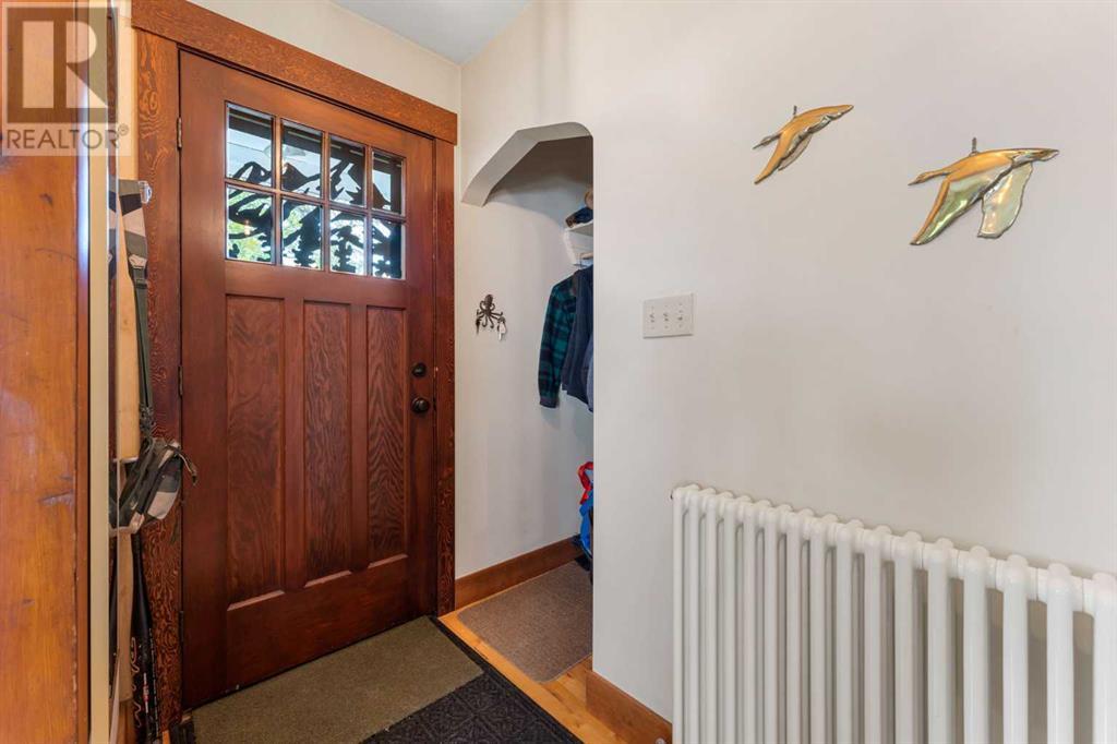 Property at 5336 2 Street SW image 5