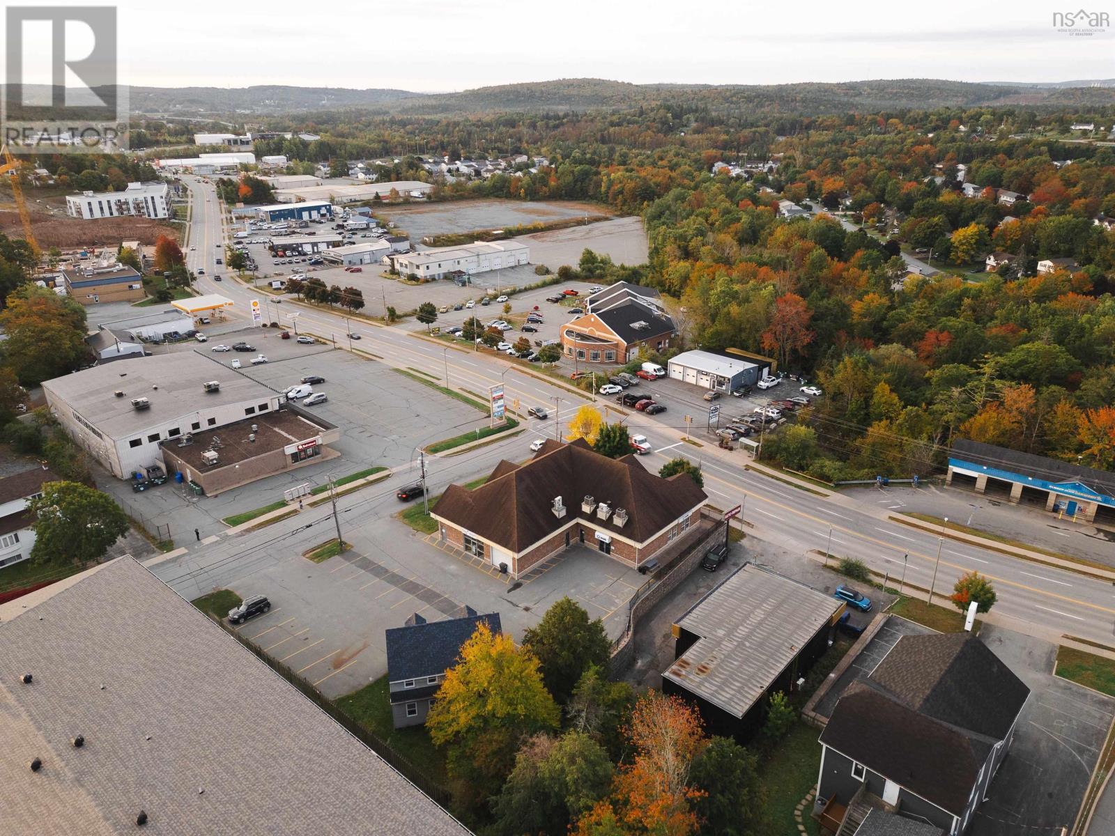 1-3 Pinehill Drive, Lower Sackville, Nova Scotia  B4C 2S1 - Photo 5 - 202423464