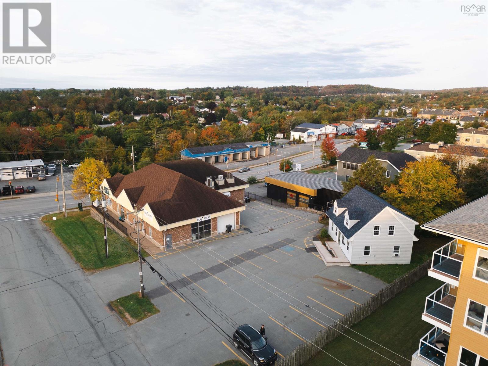 1-3 Pinehill Drive, Lower Sackville, Nova Scotia  B4C 2S1 - Photo 9 - 202423464