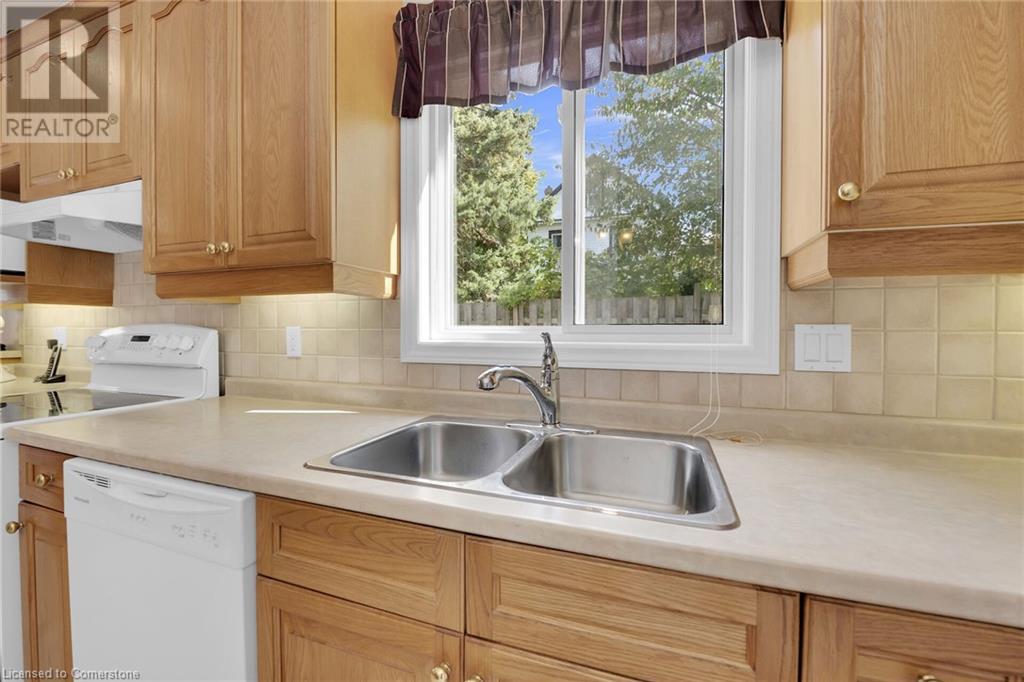 15 Forfar Street W, Caledonia, Ontario  N3W 2N9 - Photo 10 - 40659667