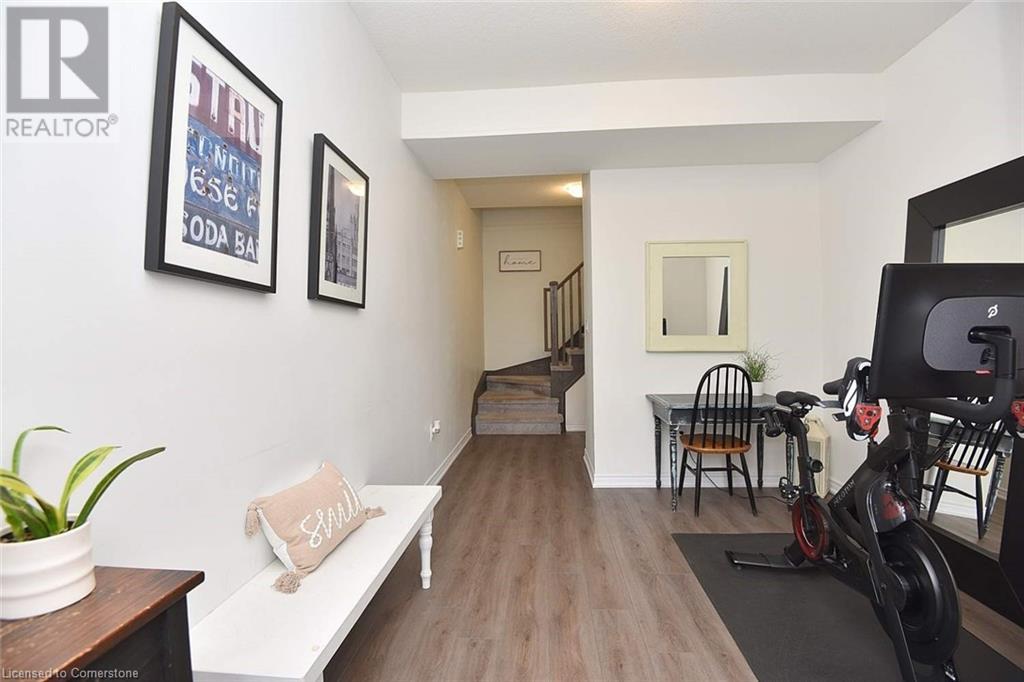 8 Sharp Drive, Ancaster, Ontario L9K 0J9 - Photo 6 - 40659706