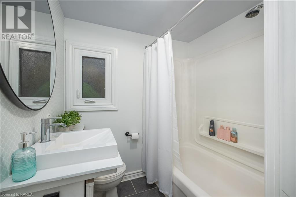 4330 William Street, Sydenham, Ontario  K0H 2T0 - Photo 25 - 40659940