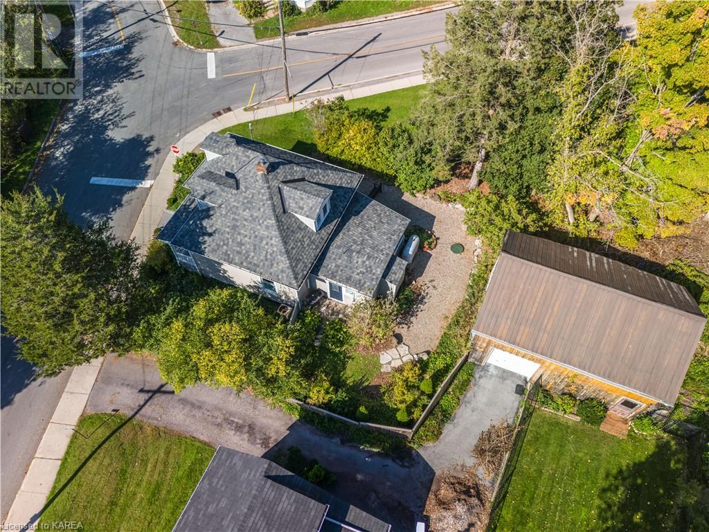 4330 William Street, Sydenham, Ontario  K0H 2T0 - Photo 8 - 40659940