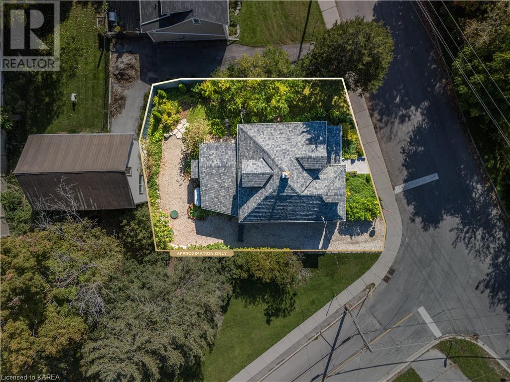 4330 William Street, Sydenham, Ontario  K0H 2T0 - Photo 9 - 40659940