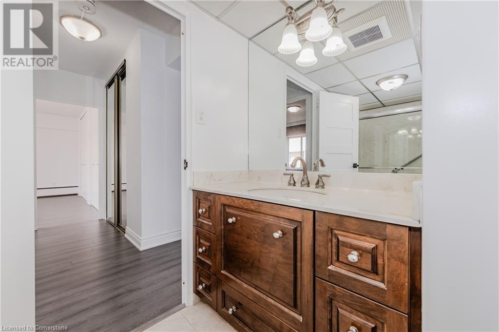 45 Westmount Road Unit# 708, Waterloo, Ontario  N2L 2R3 - Photo 33 - 40657594