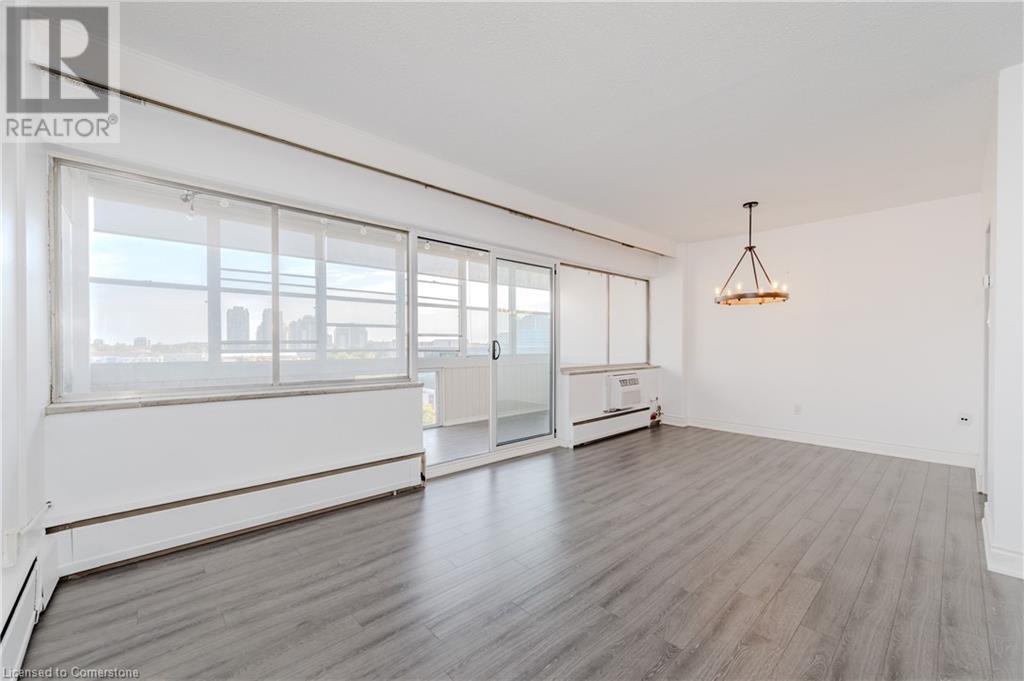 45 Westmount Road Unit# 708, Waterloo, Ontario  N2L 2R3 - Photo 17 - 40657594