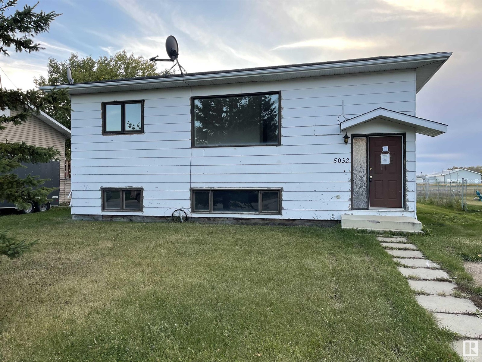 5032 49 ST, Fort Kent, Alberta