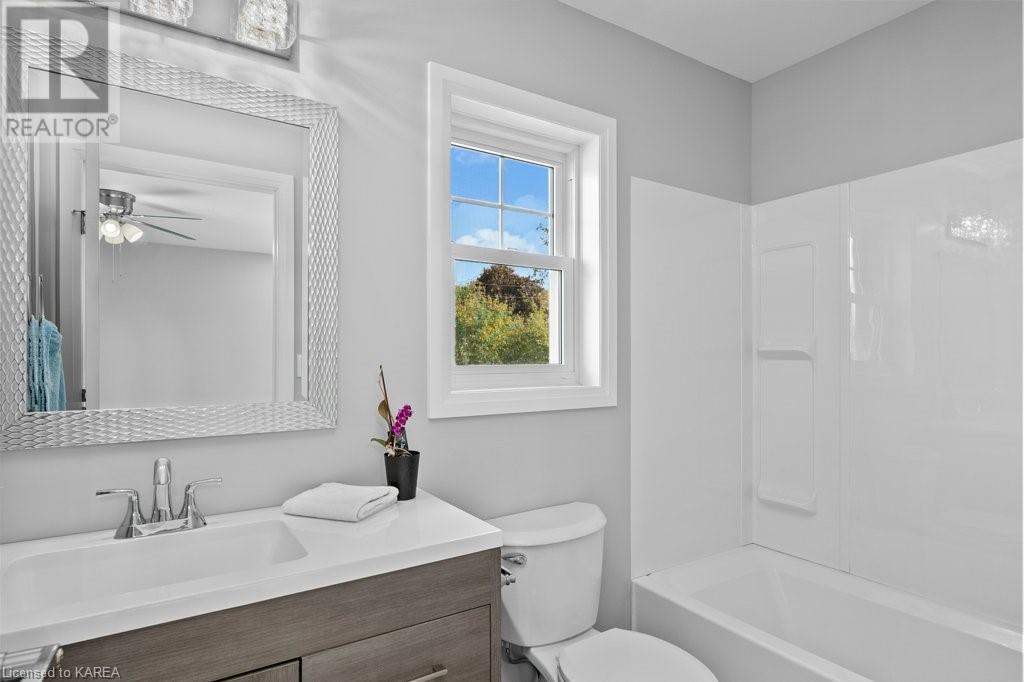 100 Palace Road, Napanee, Ontario  K7R 3B3 - Photo 17 - 40660057