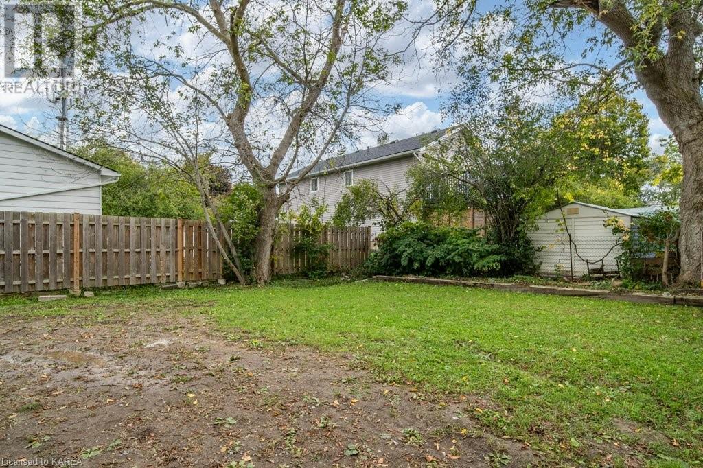 100 Palace Road, Napanee, Ontario  K7R 3B3 - Photo 35 - 40660057