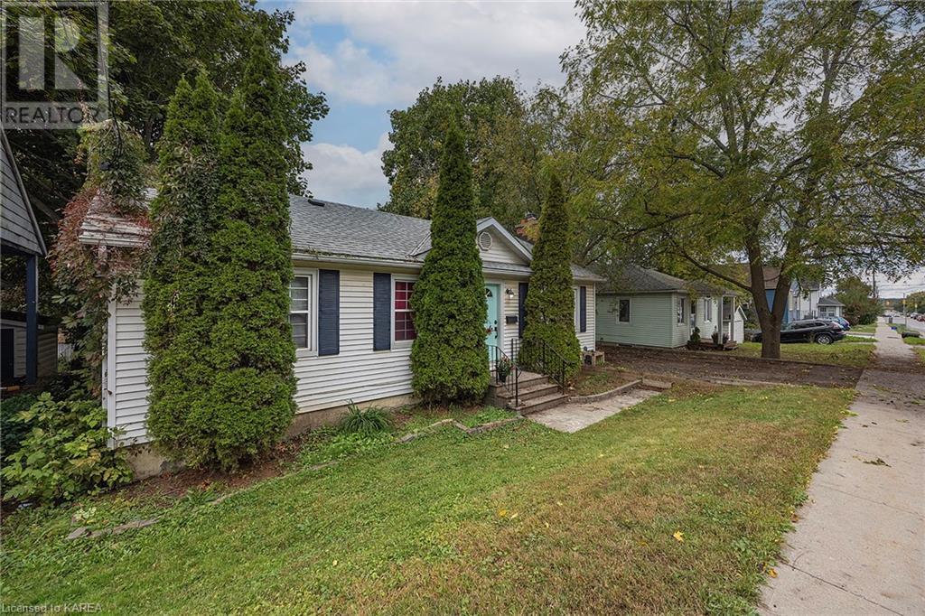 796 Portsmouth Avenue, Kingston, Ontario  K7M 1W7 - Photo 2 - 40659999