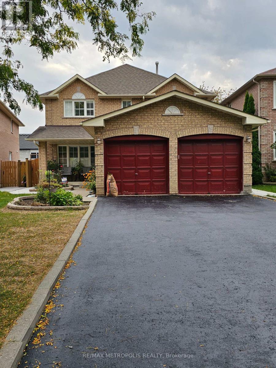 1595 OTONABEE DRIVE, Pickering, Ontario