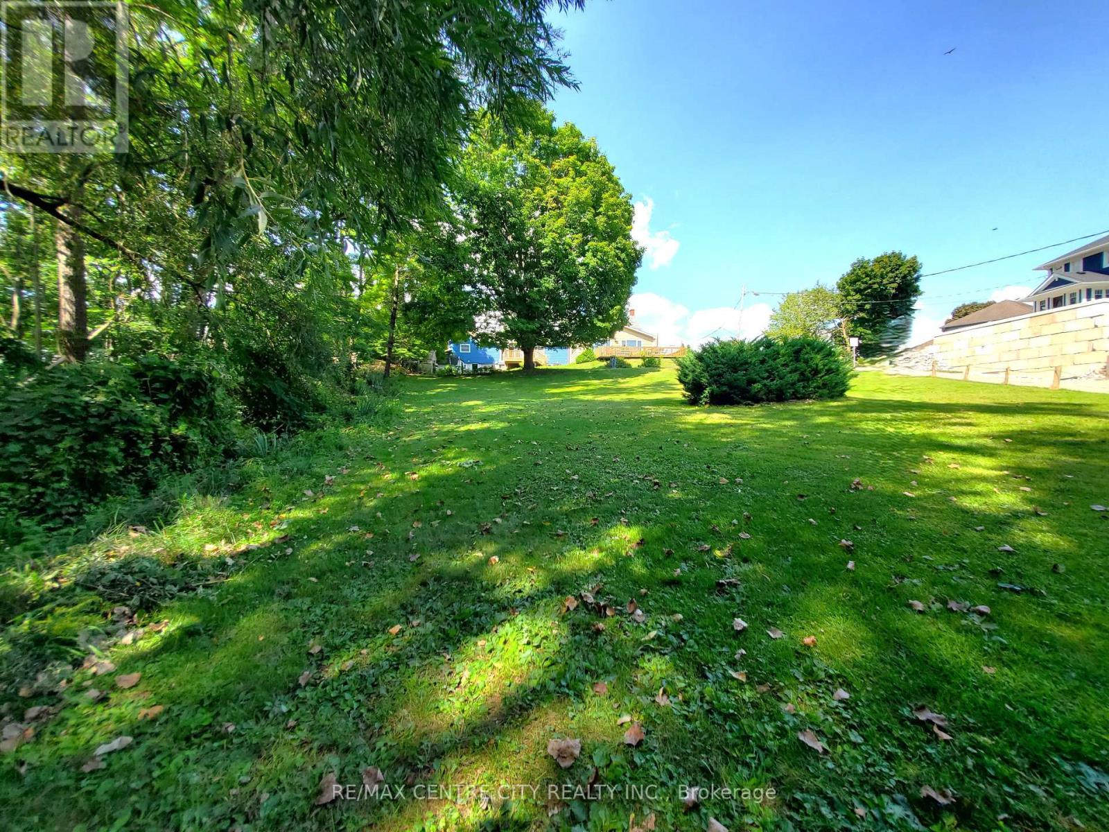 210 William Street, Central Elgin, Ontario  N5L 1C5 - Photo 3 - X9262014