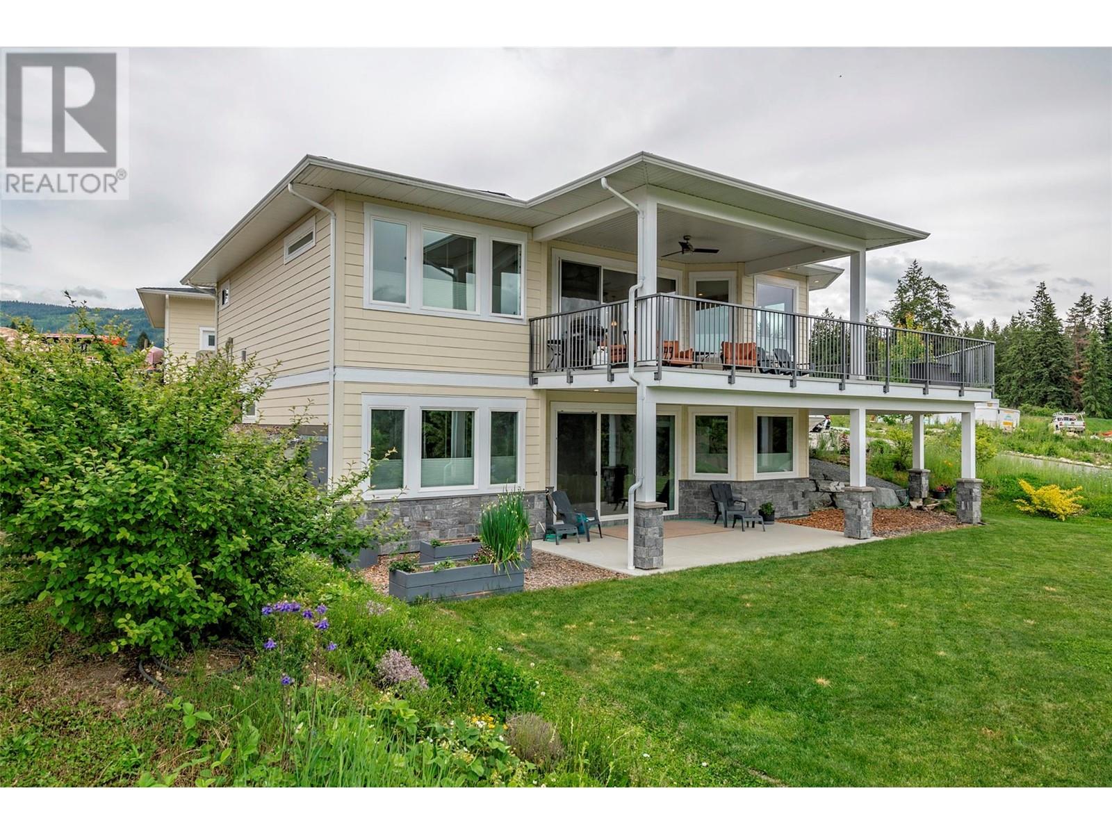 4230 20 Street NE Salmon Arm