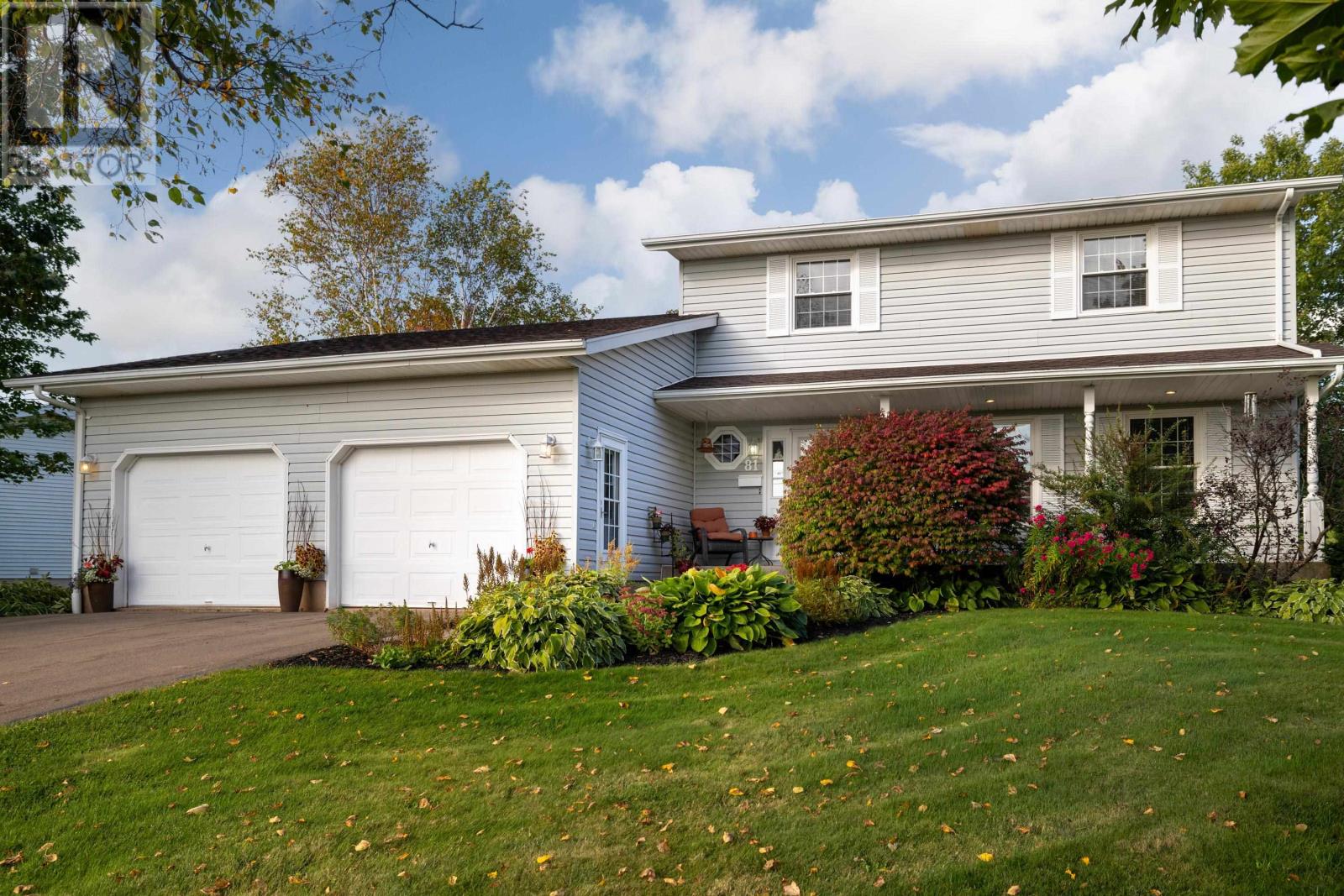 Property at 81 Parkside Drive image 1