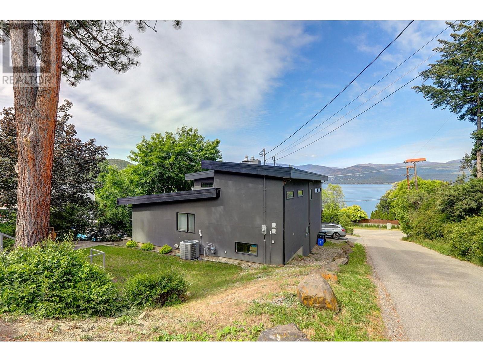 8708 Okanagan Landing Road, Vernon, British Columbia  V1H 1J7 - Photo 44 - 10318071