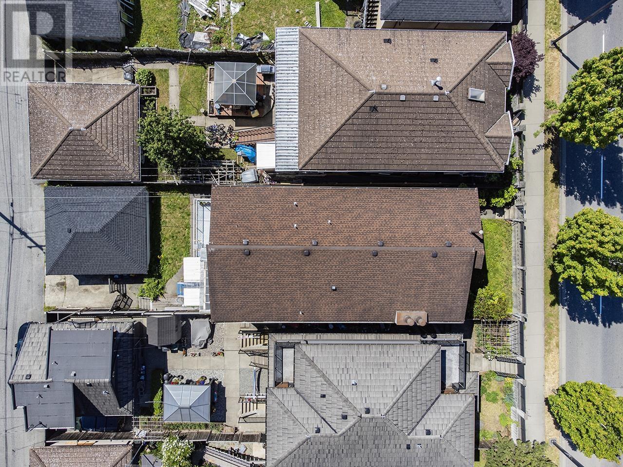 Listing Picture 8 of 37 : 4818 KNIGHT STREET, Vancouver / 溫哥華 - 魯藝地產 Yvonne Lu Group - MLS Medallion Club Member