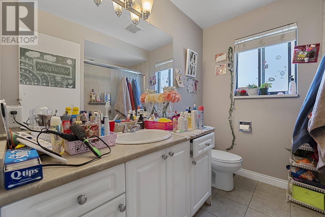 Listing Picture 24 of 37 : 4818 KNIGHT STREET, Vancouver / 溫哥華 - 魯藝地產 Yvonne Lu Group - MLS Medallion Club Member