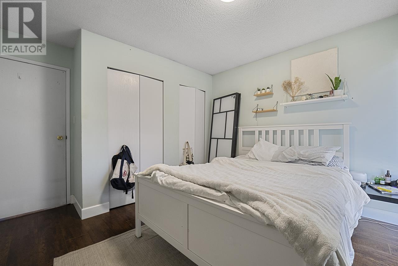 Listing Picture 22 of 37 : 4818 KNIGHT STREET, Vancouver / 溫哥華 - 魯藝地產 Yvonne Lu Group - MLS Medallion Club Member