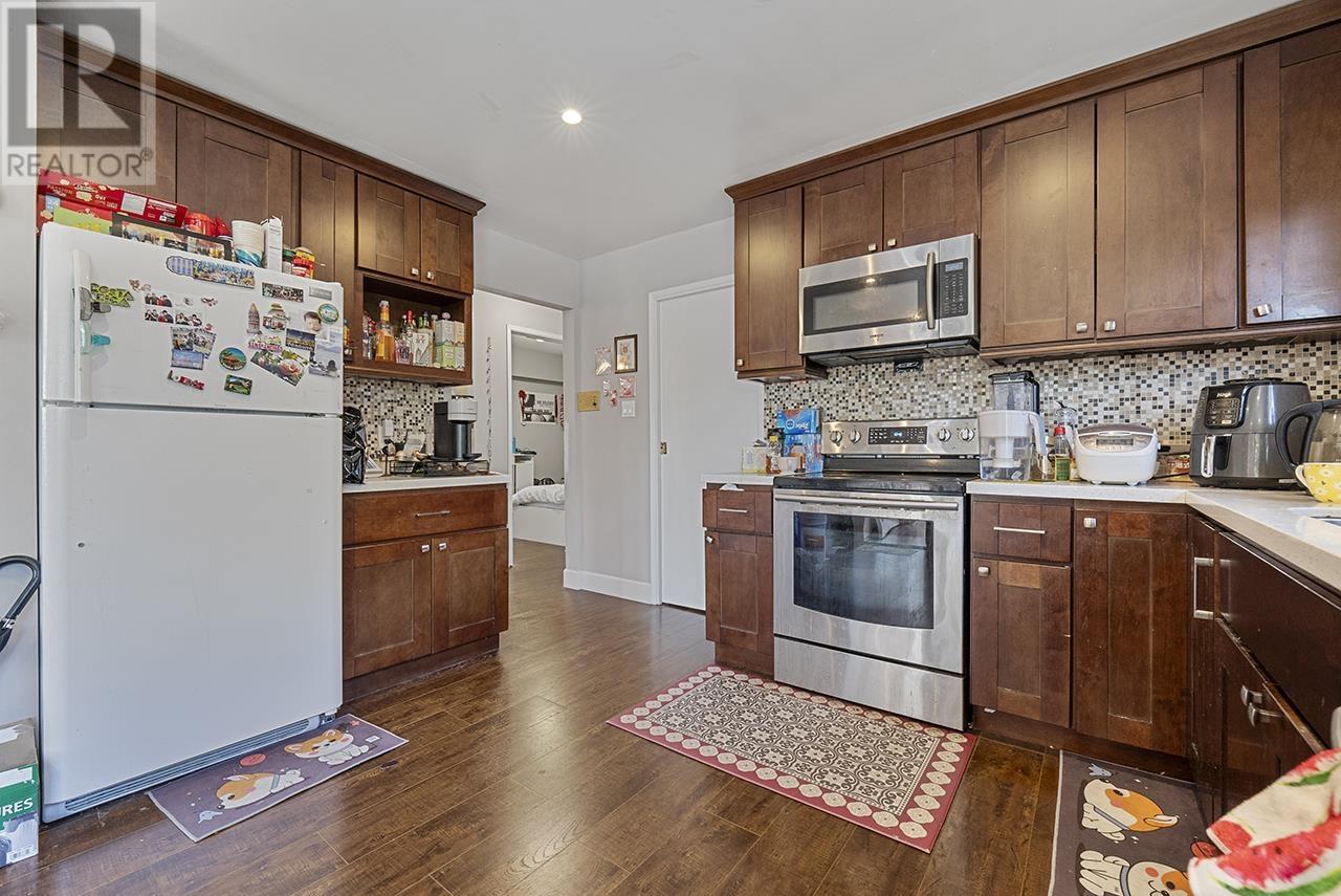 Listing Picture 29 of 37 : 4818 KNIGHT STREET, Vancouver / 溫哥華 - 魯藝地產 Yvonne Lu Group - MLS Medallion Club Member