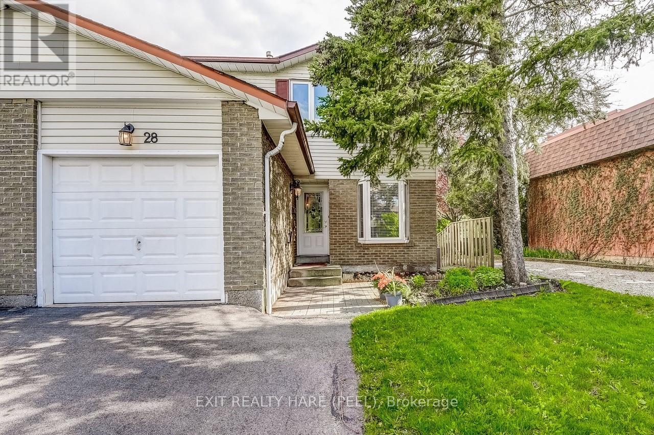 28 Parkside Drive, Brampton (Brampton South), Ontario  L6Y 2G9 - Photo 1 - W9387574