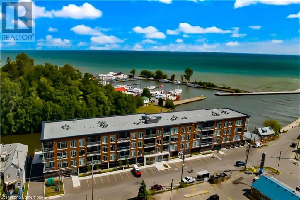 38 HARBOUR Street Unit# PH412, port dover, Ontario