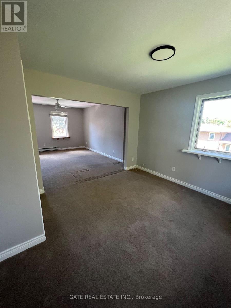 16 Glenelia Avenue, Toronto (Newtonbrook East), Ontario  M2M 2K7 - Photo 6 - C9387691