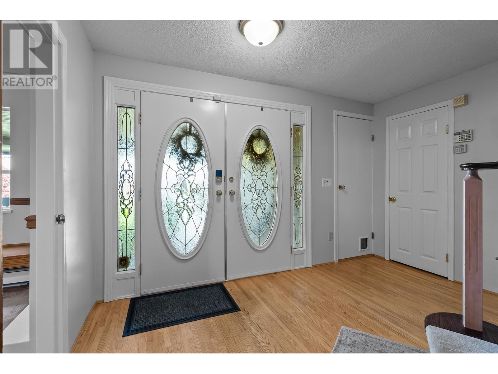 Property at 83 WOODLAND DRIVE image 4