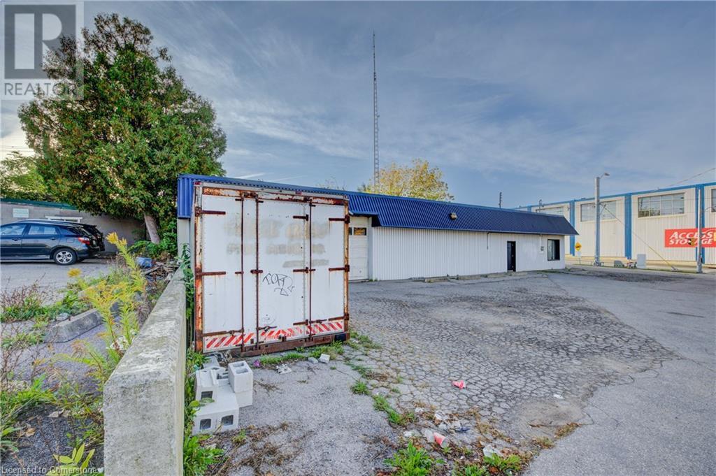 983 & 991-995 King St. E. & 512-516, 520 Charles St. E. StreetKitchener, Ontario  N2G 2R2 - Photo 9 - 40659182