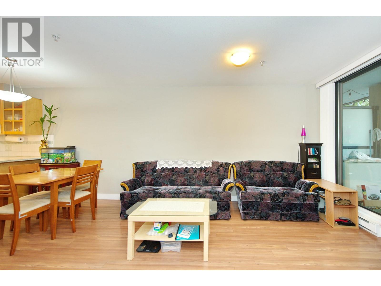 Listing Picture 5 of 25 : 222 2150 E HASTINGS STREET, Vancouver / 溫哥華 - 魯藝地產 Yvonne Lu Group - MLS Medallion Club Member