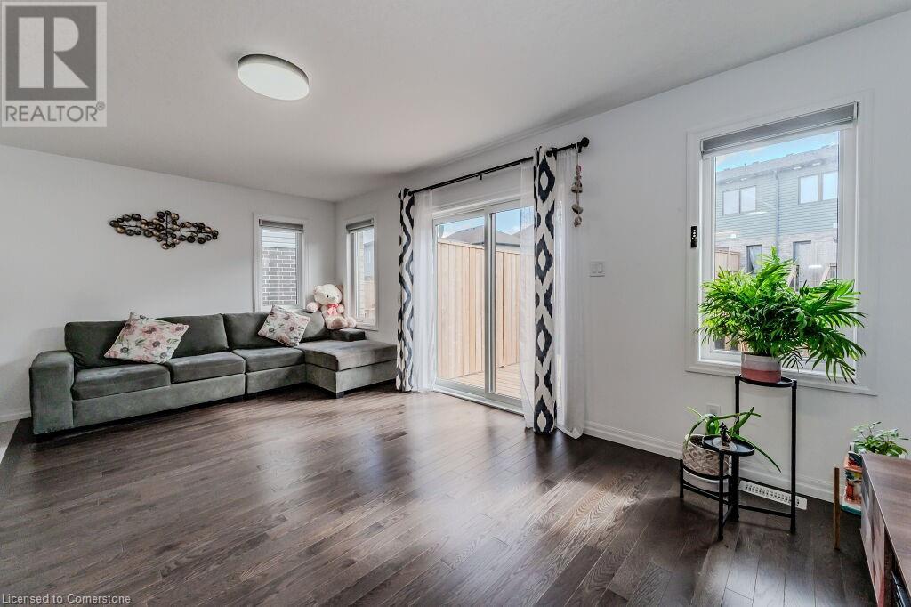 15 Pony Way, Kitchener, Ontario  N2R 0R8 - Photo 8 - 40659959