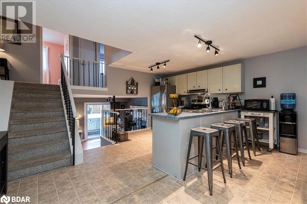 3 Sinclair Court, Barrie, Ontario  L4N 5X8 - Photo 16 - 40659614