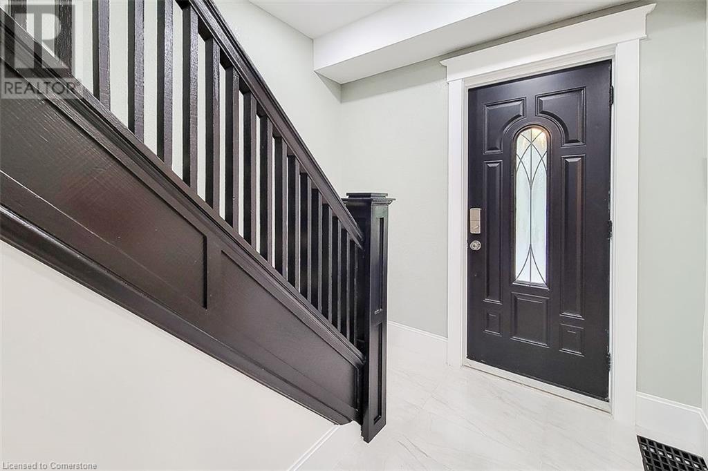 49 Carrick Avenue, Hamilton, Ontario  L8M 2W4 - Photo 3 - 40660315