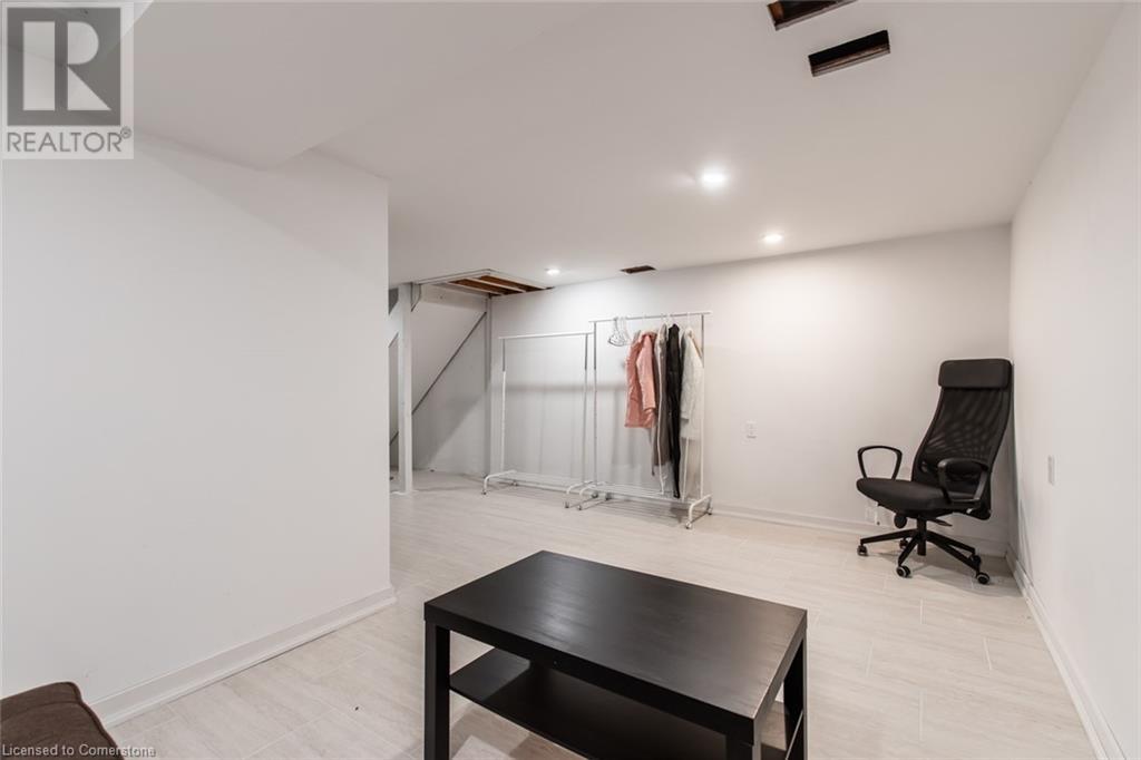 25 Linfield Drive Unit# 7, St. Catharines, Ontario  L2N 5T7 - Photo 28 - 40660230