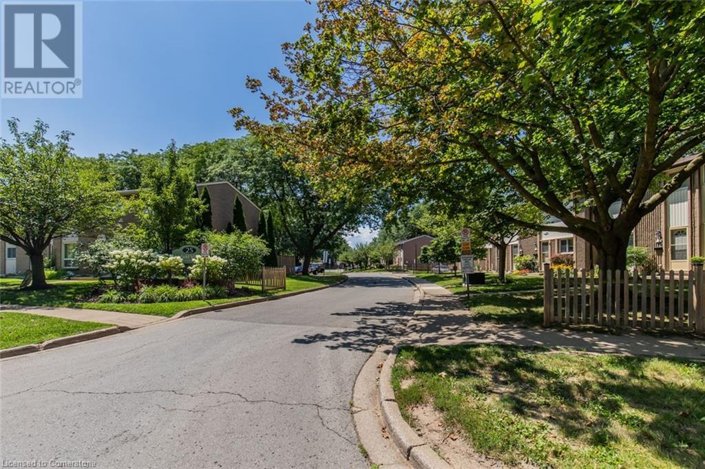 25 Linfield Drive Unit# 7, St. Catharines, Ontario  L2N 5T7 - Photo 4 - 40660230