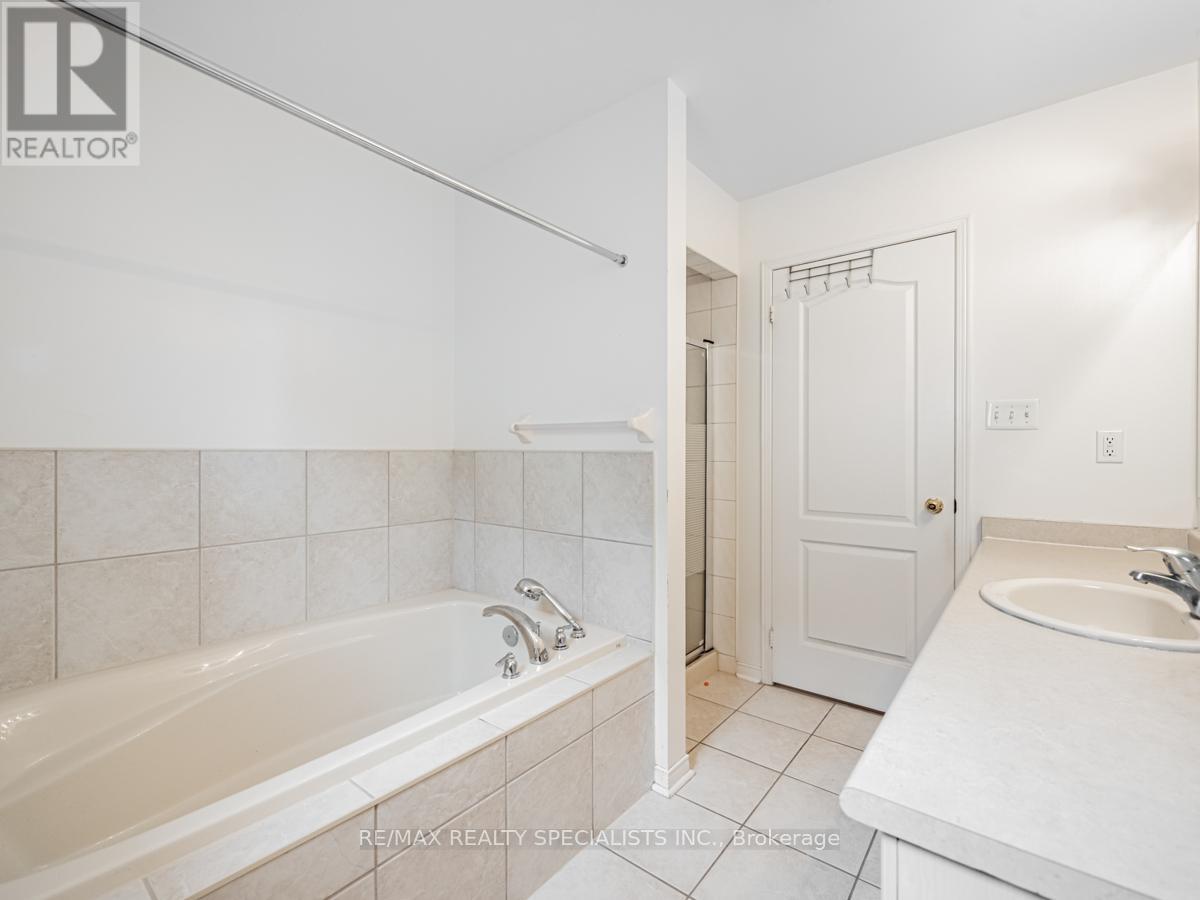 Main&2 - 3067 Cabano Crescent S, Mississauga, Ontario  L5M 0C6 - Photo 19 - W9388138