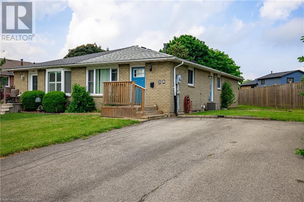 25 LAMPMAN Crescent, thorold, Ontario